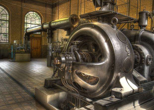 直流電機(jī)和交流電機(jī)的感應(yīng)電樞原理。